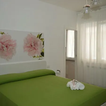 Ica House *